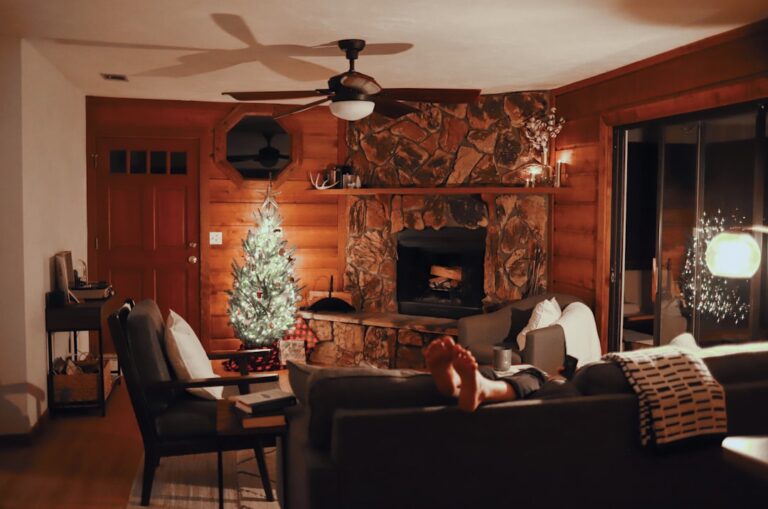 How to Create a Cozy Atmosphere with Quality Decor Essentials